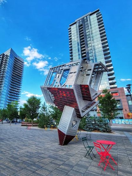 Calgary_East_Village_2