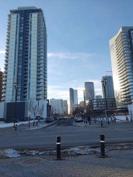 Calgary_East_Village_3