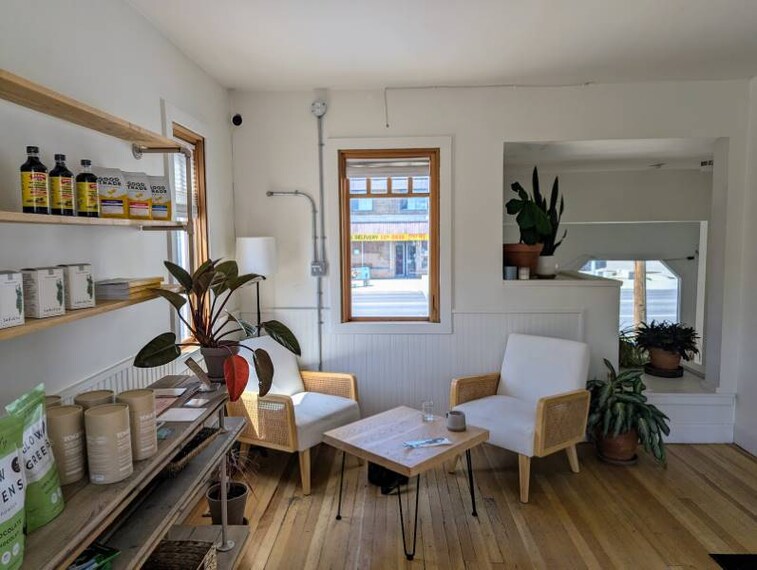 Calgary_Mondays_Plant_Cafe_5