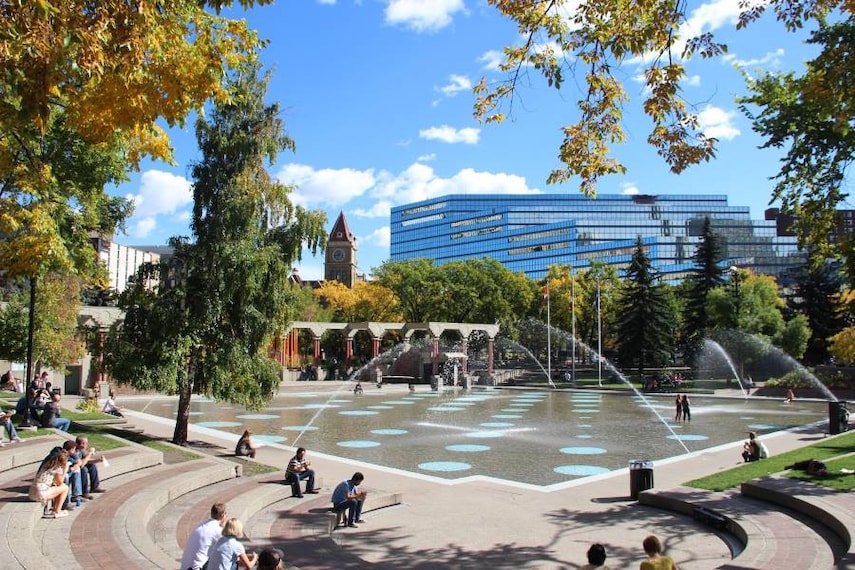 Calgary_Olympic_Plaza_1