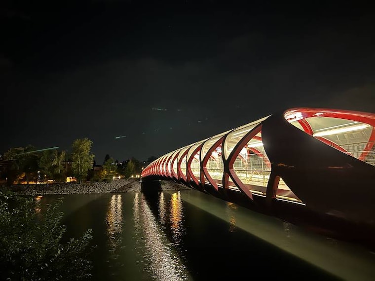 Calgary_Peace_Bridge_4