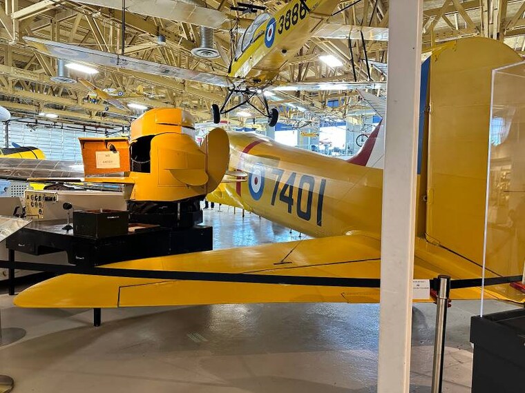 Calgary_The_Hangar_Flight_Museum_5
