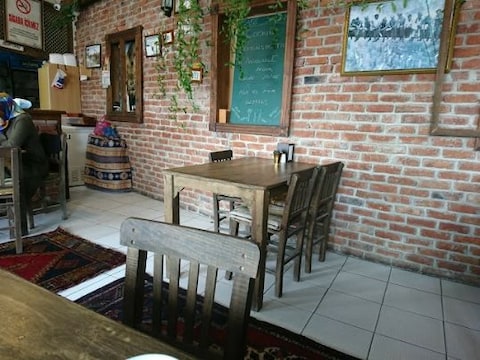 Cafe Safak