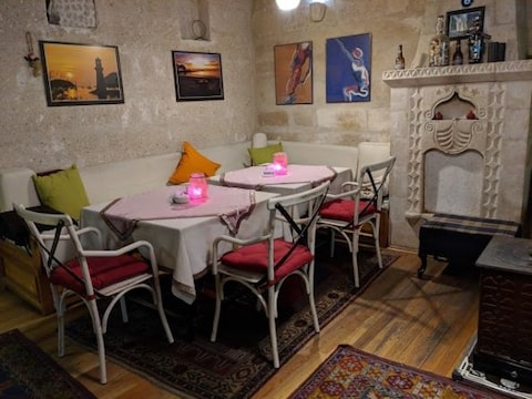 Mydonose Cafe