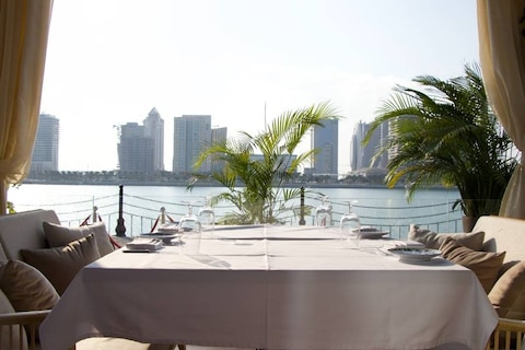 Carbone Doha