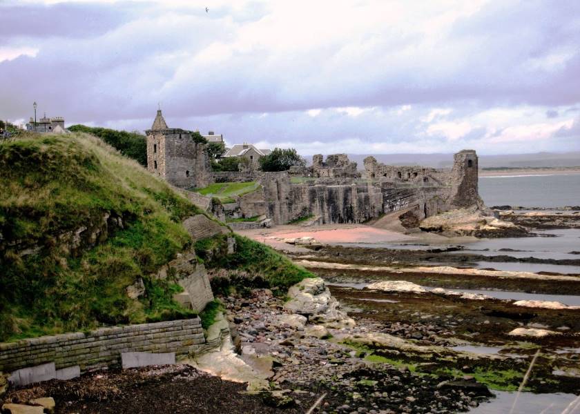 Aberdeen_St_Andrews_Castle_10