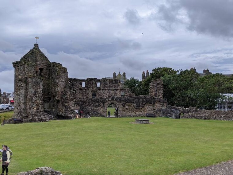 Aberdeen_St_Andrews_Castle_3