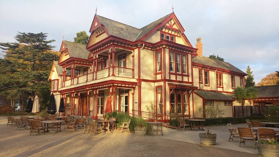 Christchurch_Riccarton_House_and_Bush_7