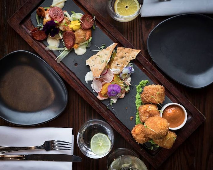 Christchurch_Fiddlesticks_Restaurant_and_Bar_2