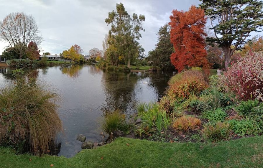 Christchurch_Mona_Vale_Garden_Park_2
