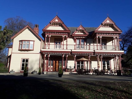 Riccarton House and Bush