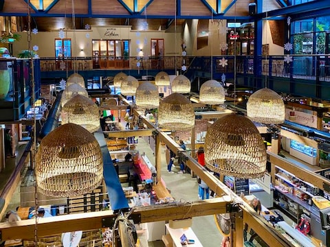 Riverside Market