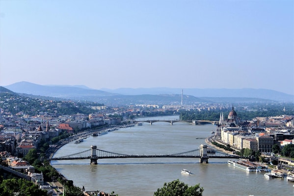 Hungary_destination_landscape_image_2