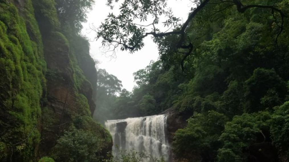 dandeli_sathodi_falls