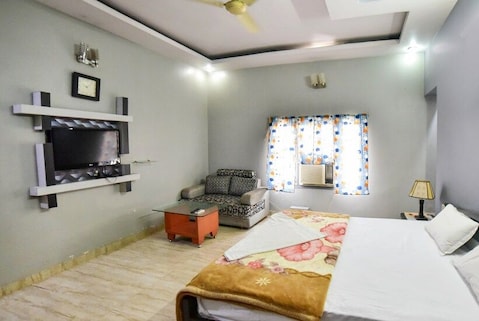 Hotel Naveen Residency