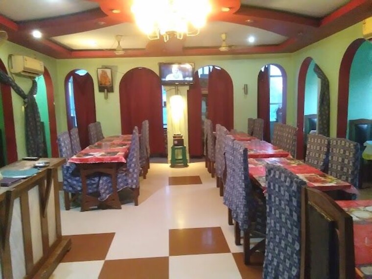 Rituraj_family_restaurant_1