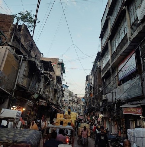 Tara Market at Lal Bagh