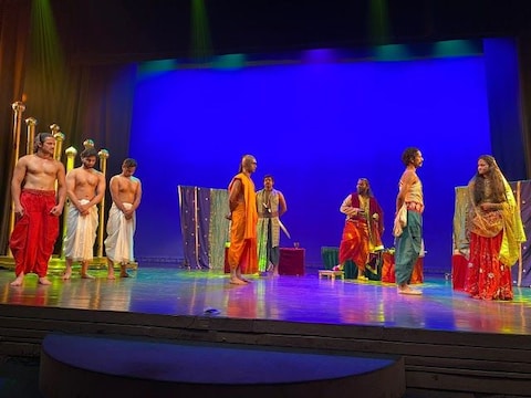 Watch Theatrical Plays at Shri Ram Centre for Performing Arts
