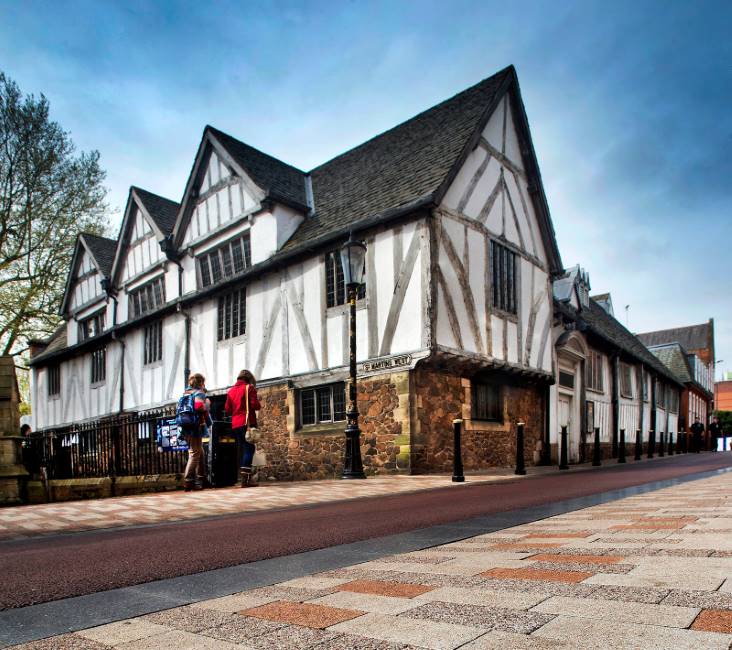Leicester_The_Guildhall_Museum_1