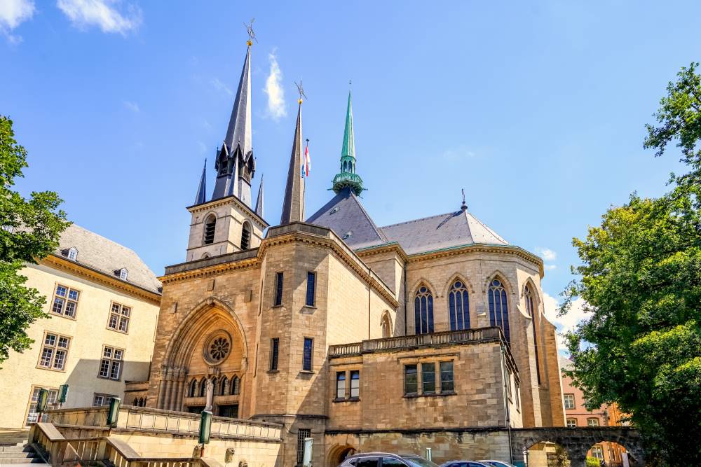 Luxembourg_City_Chemin_de_la_Corniche_SS_2