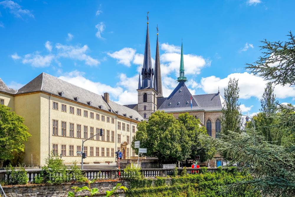 Luxembourg_City_Chemin_de_la_Corniche_SS_3