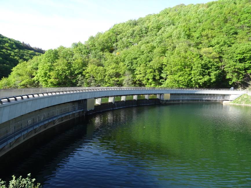 Luxembourg_City_Lac_de_la_Haute_Sure_1