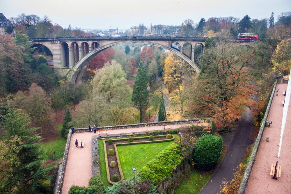 Luxembourg_City_Pont_Adolphe_SS_1