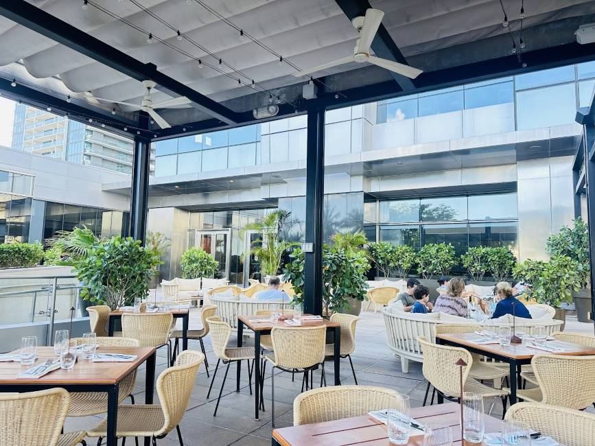 Miami_Edge_Brasserie_and_Cocktail_Bar_9