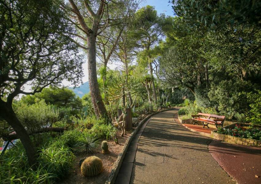 Monaco_St_Martin_Gardens_SS_1