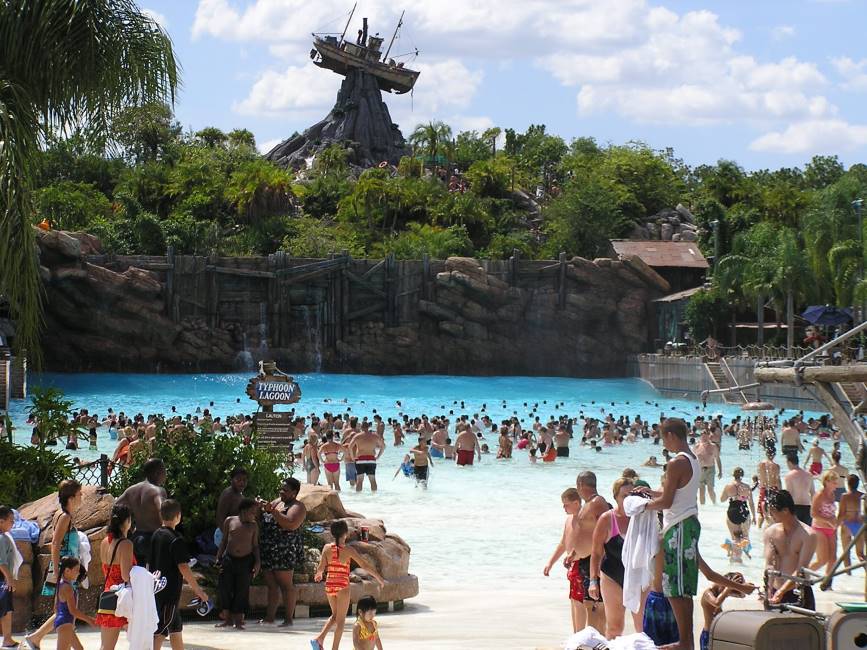 Orlando_Disneys_Typhoon_Lagoon_Water_Park_1