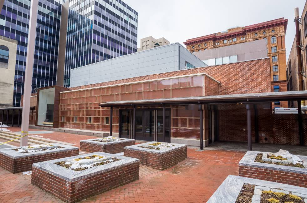 Philadelphia_Benjamin_Franklin_Museum_SS_1
