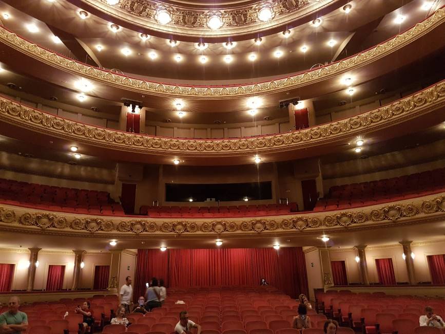 Rio_de_Janerio_Municipal_Theater_of_Rio_de_Janeiro_2