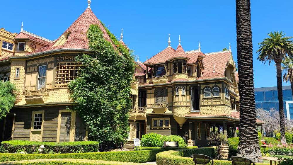 Santa_Clara_Winchester_Mystery_House_7