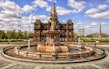 Glasgow_Doulton_Fountai-3