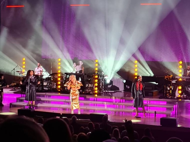 Leicester_De_Montfort_Hall_4