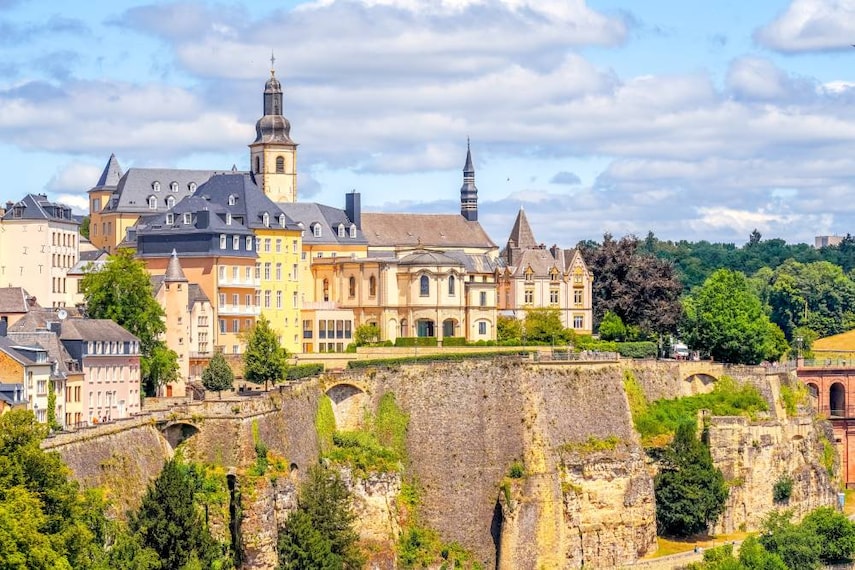 Luxembourg_City_Chemin_de_la_Corniche_SS_5
