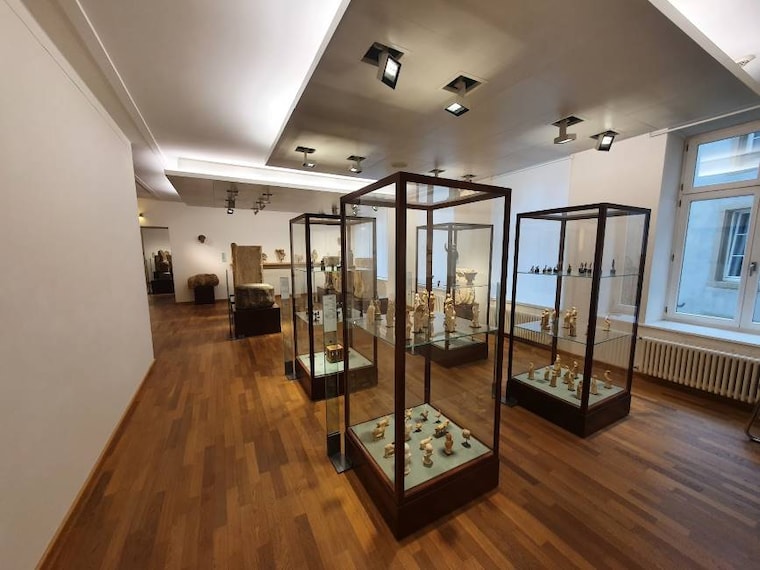 Luxembourg_City_Nationalmusee_um_Feschmaart_9