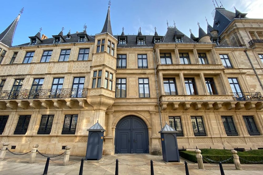 Luxembourg_City_Palais_Grand_Ducal_SS_2