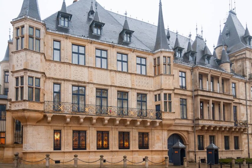 Luxembourg_City_Palais_Grand_Ducal_SS_4