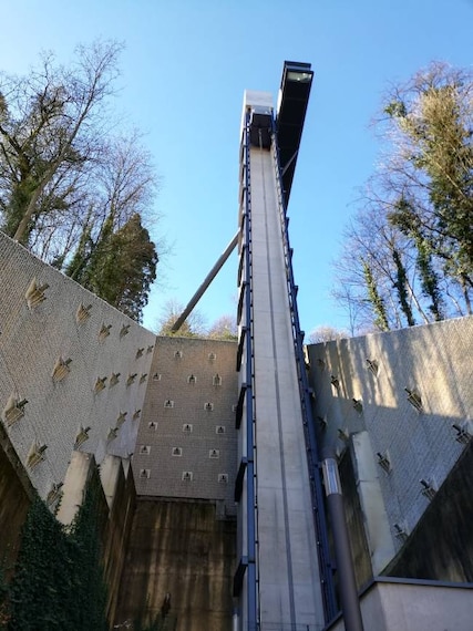 Luxembourg_City_Panoramic_Elevator_of_the_Pfaffenthal_6