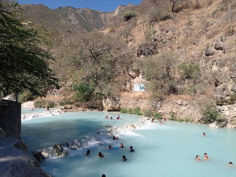 Mexico_Grutas_Tolantongo_5