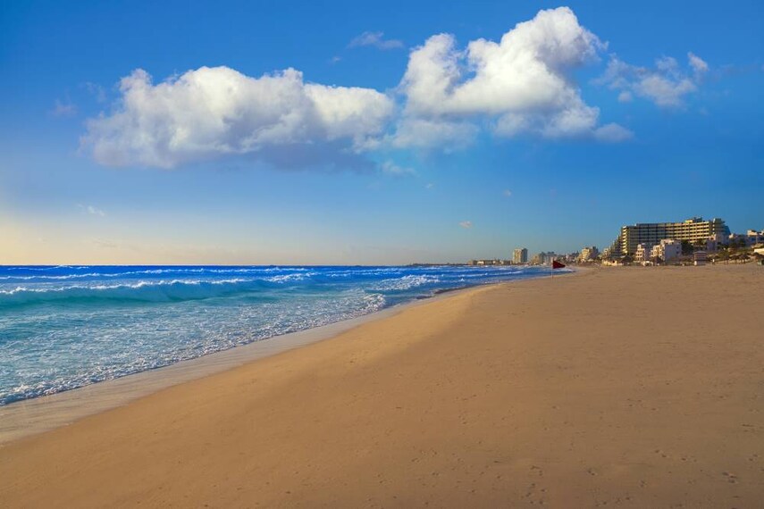 Mexico_Playa_Delfines_SS_1