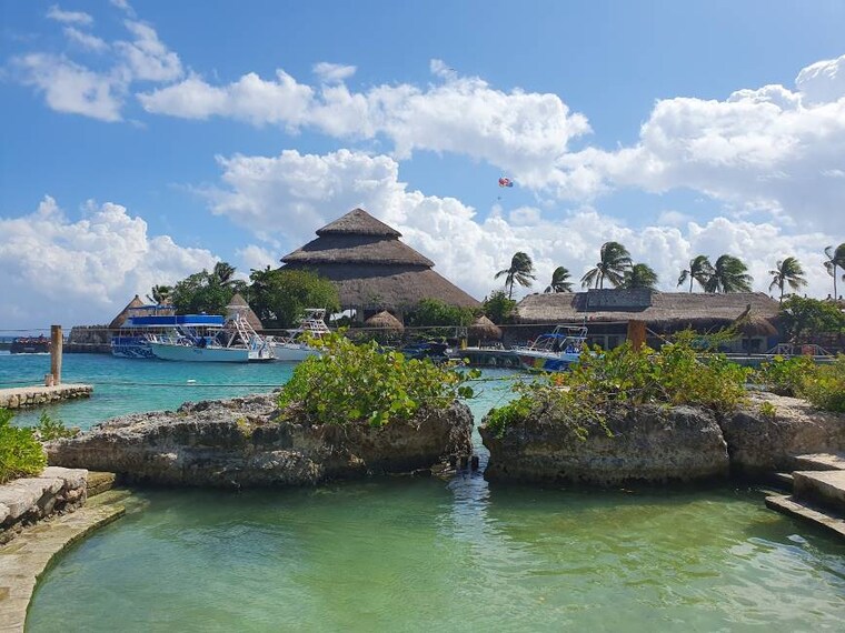 Mexico_Xcaret_Park_8