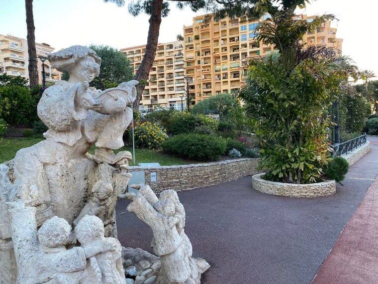 Monaco_Roseraie_Princesse_Grace_3