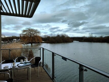 Attenborough Nature Reserve