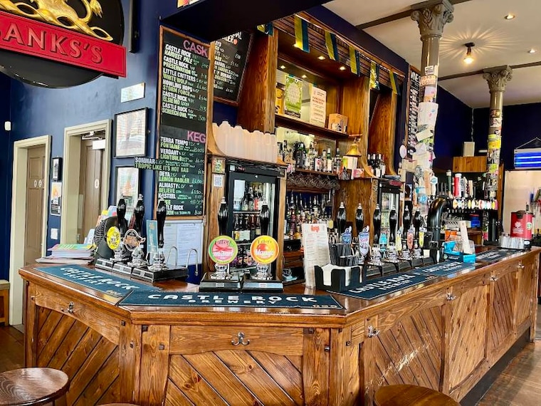 Nottingham_Fox_&_Grapes_2