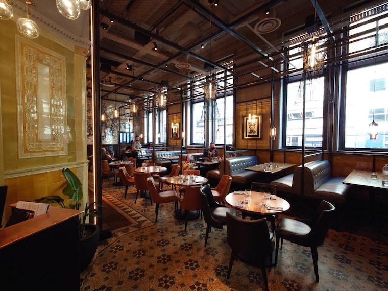 Nottingham_The_Alchemist_7