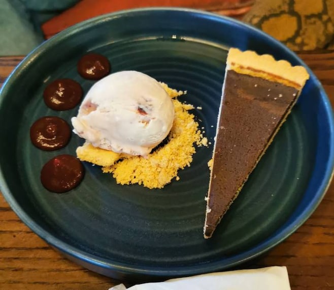 Nottingham_The_Wollaton_Pub_and_Kitchen_10