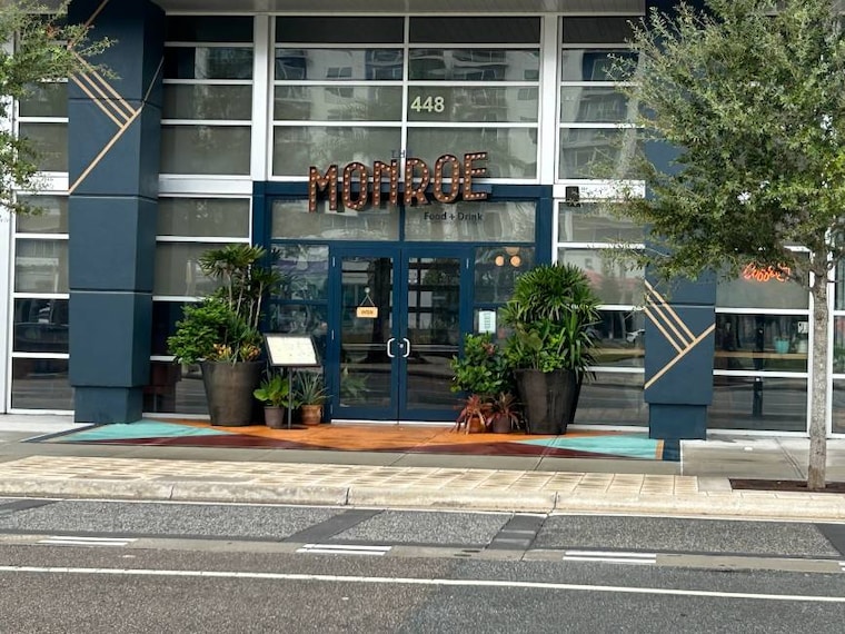 Orlando_The_Monroe_7