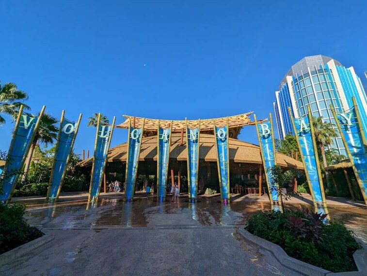 Orlando_Universal_Volcano_Bay_4